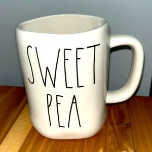 Rae Dunn Mug “Sweet Pea”